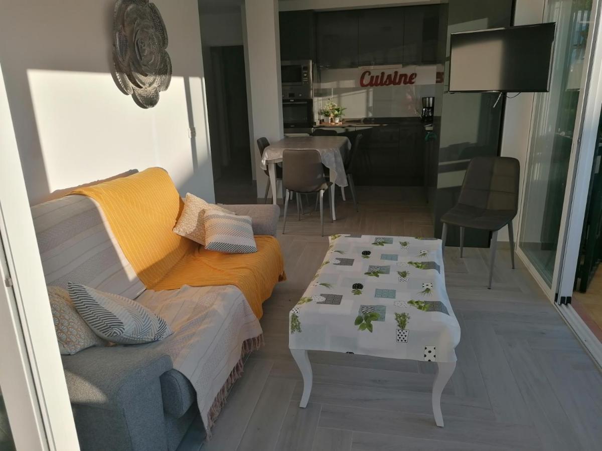 Appartement Moderne Pour 6 Adultes Benalmádena Dış mekan fotoğraf